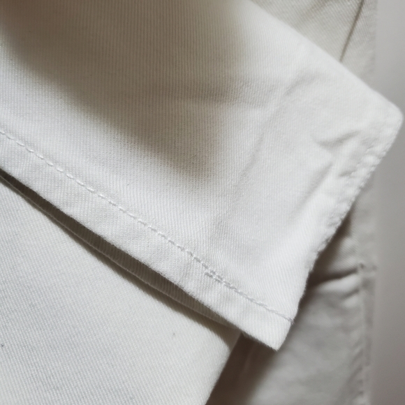 DKNY Jeans - Picture 4 of 6